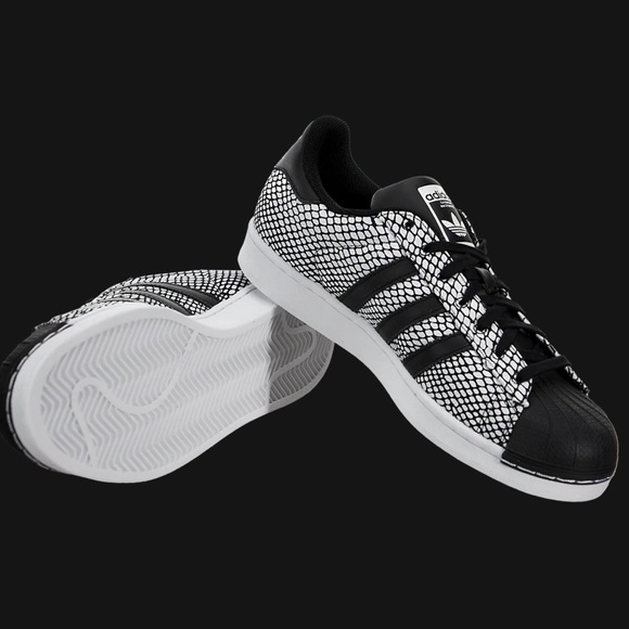 Adidas Superstar Snakeprint Sneaker - Picture 2 of 16